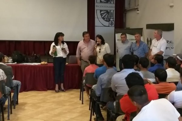 Renatre Corrientes capacitó a casi 300 tareferos y entregó libretas