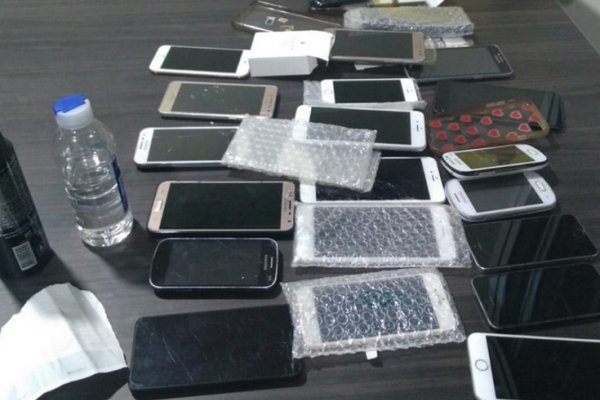 Víctimas de robos de celulares: La policía invita a reconocer equipos secuestrados