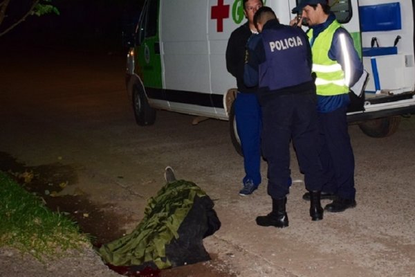 Mercedes: joven motociclista murió luego de despistar y caer al asfalto