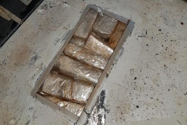 Narco Conductor en Corrientes: Secuestraron casi 50 kilos de marihuana en un doble fondo