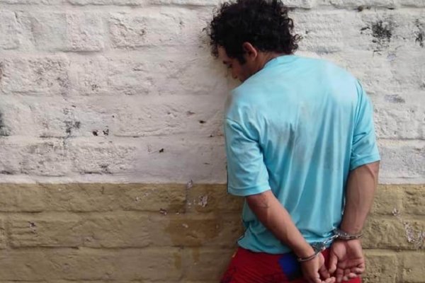 A caballo y con un machete asaltó a una pareja que circulaba en moto en el Molina Punta