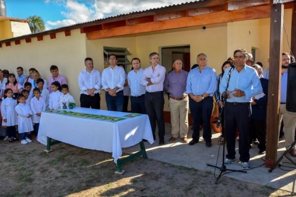 Entregaron viviendas rurales e inauguraron el enripiado de la Ruta 115 en Carolina