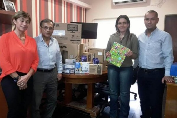 Cardozo entregó equipamiento para el hospital de Itá Ibaté