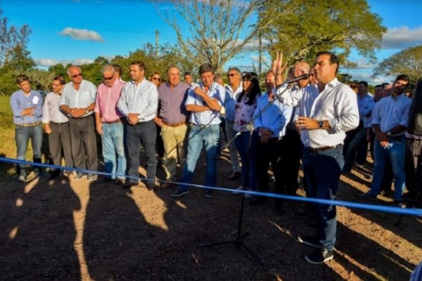 Se inauguró el enripiado de la Ruta Provincial Nº 115 en Carolina