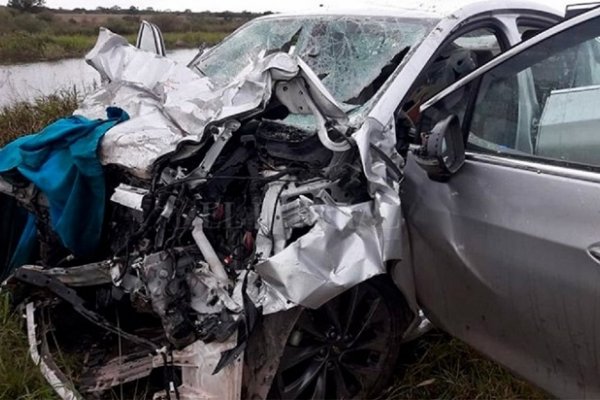 Tragedia en Santa Fe: murieron cinco personas en un choque frontal de autos