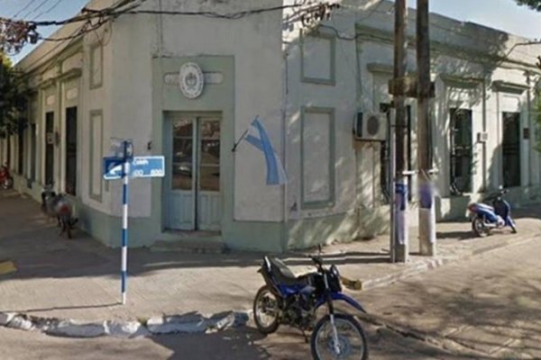 Balearon la casa de un efectivo de la Prefectura en Goya