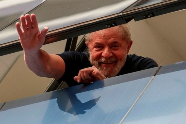 Reducen la condena de Lula y podría salir de la cárcel en septiembre