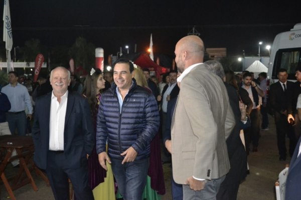 Valdés inauguró la edición 44 de la Fiesta Nacional del Surubí
