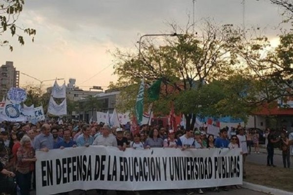 Docentes universitarios rechazaron nueva oferta salarial y ratificaron el paro