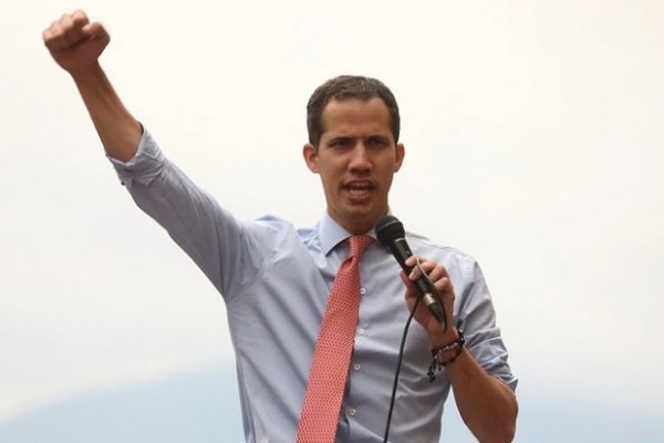 Guaidó: No descartamos una ayuda militar de Estados Unidos
