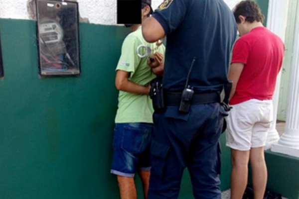 Dupla habría instigado a grupos estudiantiles a pelear en el Cambá Cuá