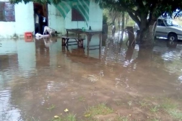 Inundación en Itatí: Confirman tres familias evacuadas