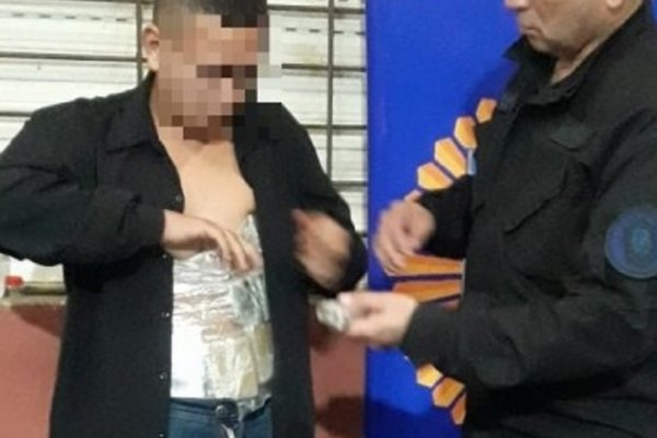 Detuvieron a un hombre en la terminal con cuatro kilos de marihuana