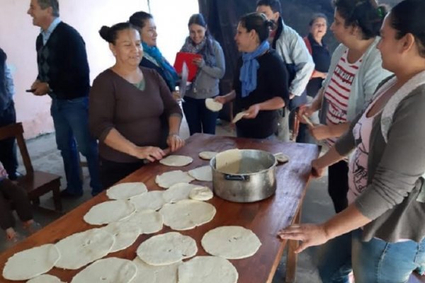 Itatí: Familias evacuadas recibieron refuerzo alimentario