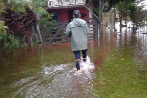 Itatí: Rescataron a una mujer que estuvo casi una semana aislada por las inundaciones