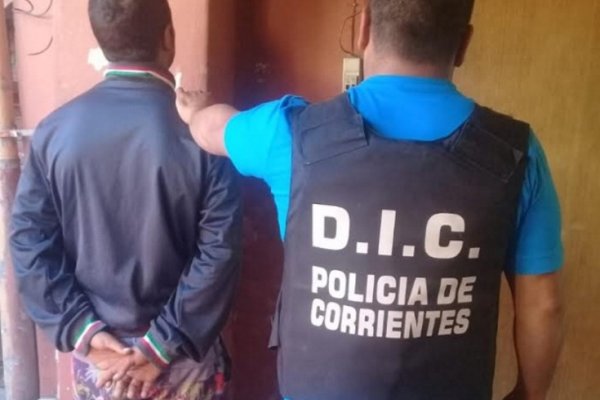 Detienen a un sujeto vinculado con el robo de una moto