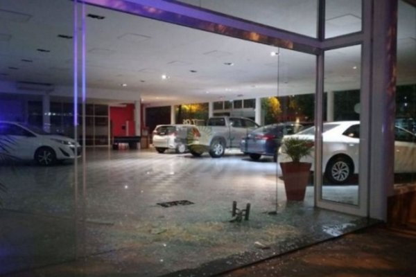 Chaco: Robaron una camioneta de alta gama de una concesionaria