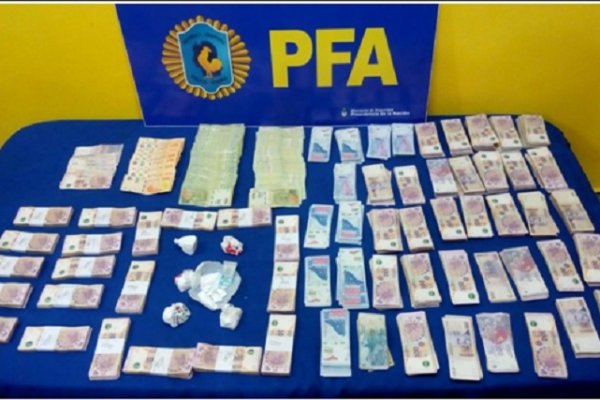 Cayó banda narco en Corrientes: cinco detenidos, 900 dosis de cocaína y más de un millón de pesos