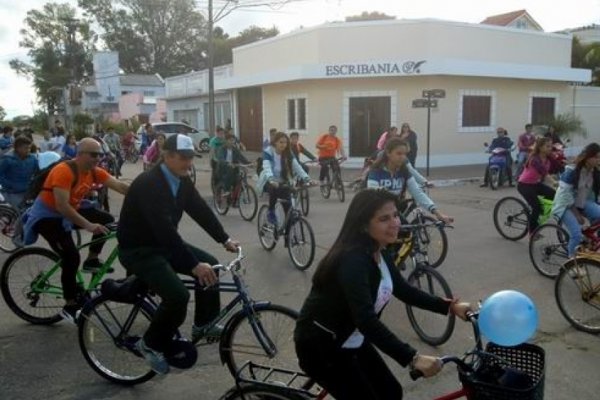 Pentecostés: Vía Lucis en bicicletas