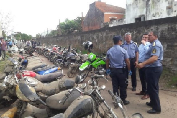 Allanamiento en un galpón: Más de 90 motos secuestradas