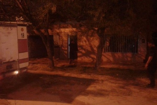 Una familia perdió todo tras el incendio de su vivienda en el barrio Industrial