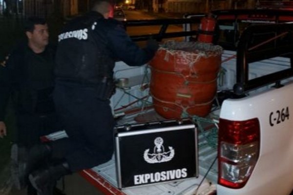 Albañil encontró una granada en una obra en construcción
