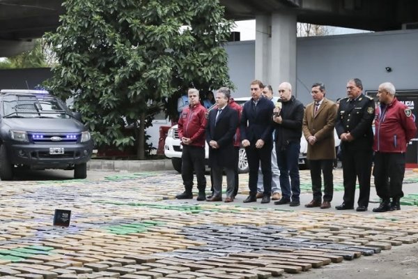 Rodríguez Larreta y López Desimoni dieron detalles sobre el secuestro de 5 toneladas de marihuana