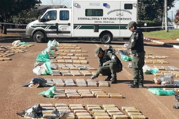 Secuestran en Misiones más de 920 kilos de marihuana en una camioneta
