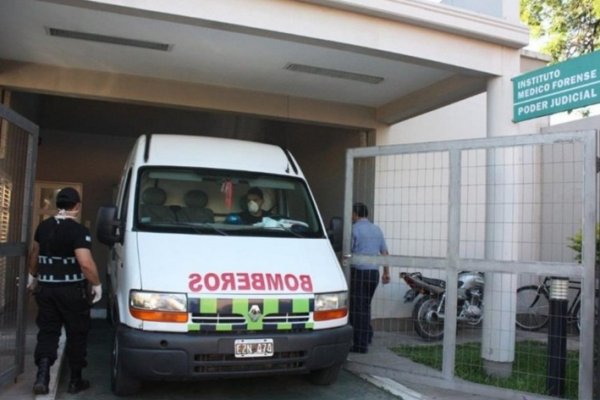 Tragedia en el B° Doctor Montaña: Policía en moto chocó a un perro, derrapó y murió