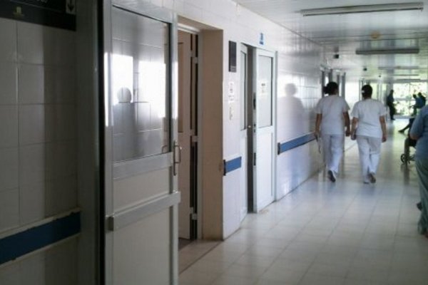 Pintor terminó con el 40% del cuerpo quemado al recibir una descarga eléctrica
