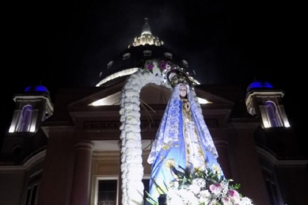 Con el saludo a la Virgen, iniciaron los festejos patronales en Itatí