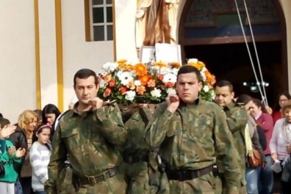 Celebran el día de la virgen del Carmen