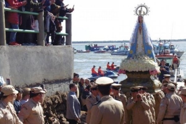 Se le cayó un poste encima en los festejos por el Día de la Virgen