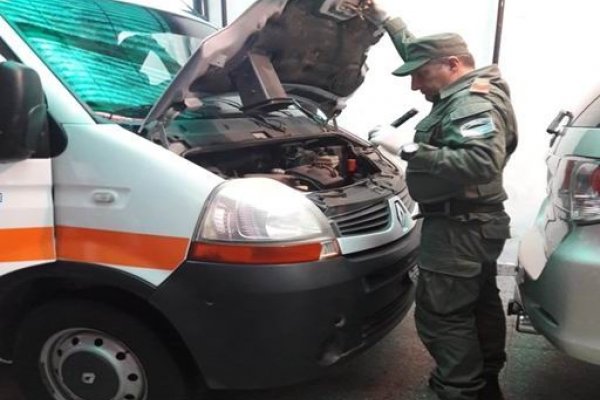 Encuentran otra combi condicionada para el tráfico de marihuana