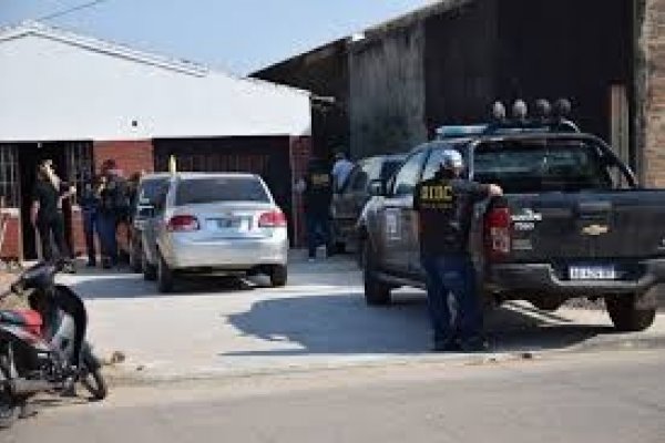 Barrio 17 de Agosto: allanan vivienda de gitanos, por presunta estafa