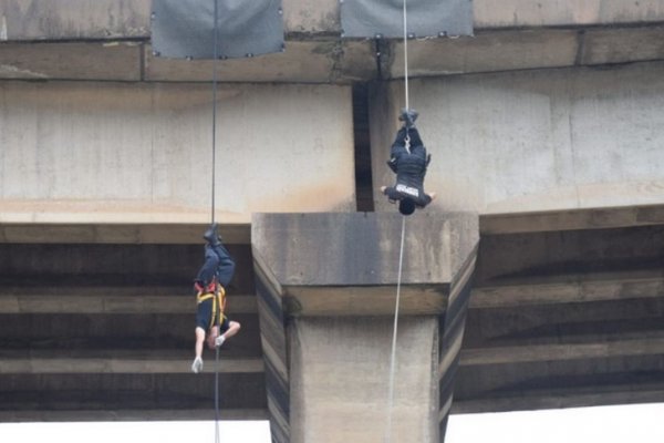 Exhibición de Grupos Especiales y retreta de la Banda de Música de la Policía de Corrientes