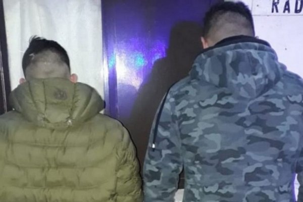 Jóvenes merodeaban en actitud sospechosa y fueron detenidos