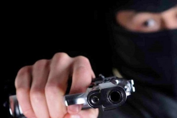 Violento asalto a una familia en el barrio Quintana