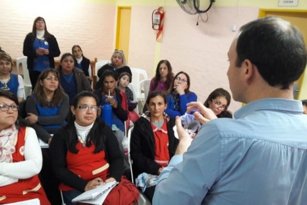 Docentes del nivel inicial se capacitan en Aprender Conectados