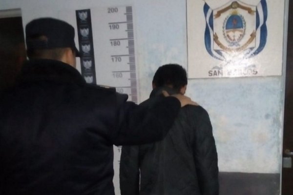 Detenido tras robar botellas de vino