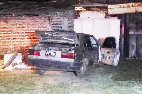 Monte Caseros: un mecánico fue atropellado por el auto que arreglaba