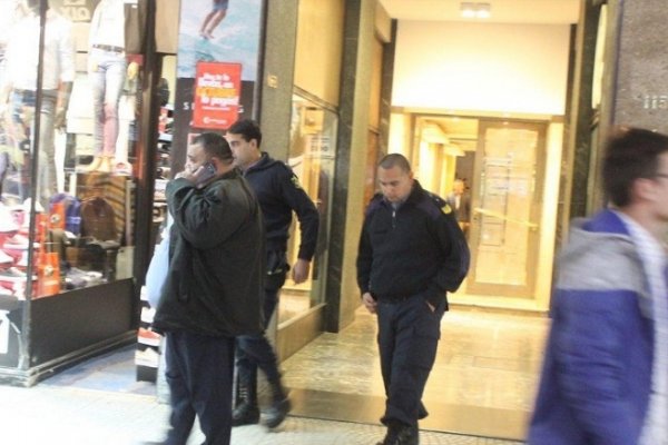 Corrientes: Allanamiento en plena Junín por desaparición de personas