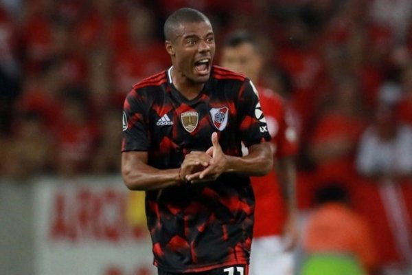 Detuvieron al jugador de River Nicolás De la Cruz en Paraguay
