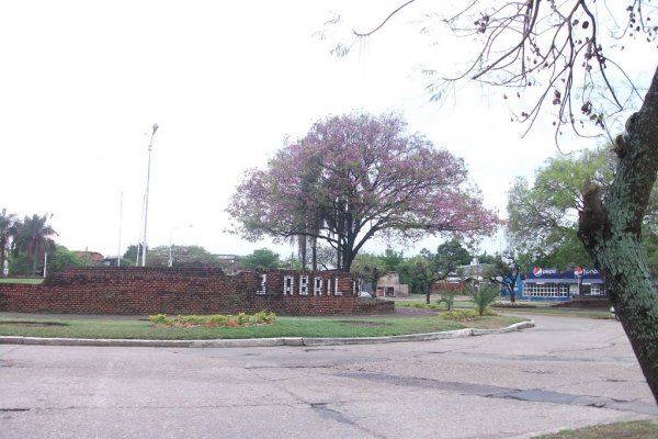 En la rotonda de Poncho Verde un hombre intentó robar a un automóvil estacionado