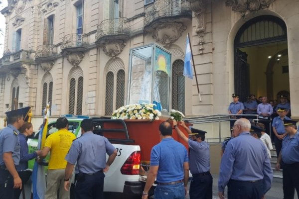 Policías peregrinan a Itatí