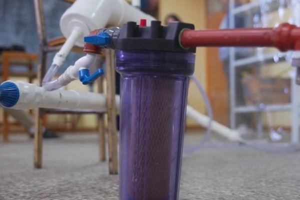 Alumnos de la Técnica de Bella Vista construyeron un potabilizador de agua