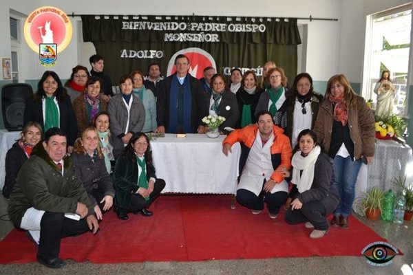 Monseñor Canecin felicitó a los docentes por su vocación y entrega