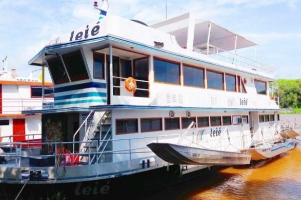 Empresa brasilera presenta proyecto para que un barco-hotel opere en el Paraná
