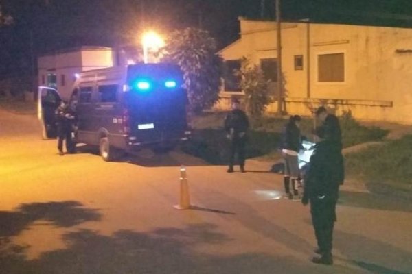 Bella Vista: dos delicuentes ataron de pies y manos a una mujer para robarle