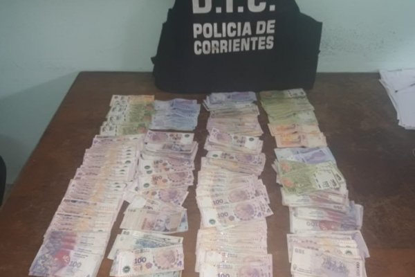 Buscaban celular robado y hallaron unos $100 mil en una vivienda